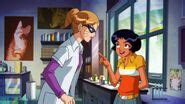 totally spies transformation|Feline Dion .